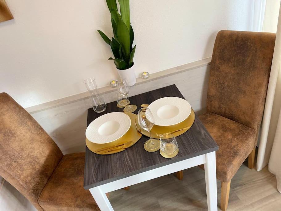 Fewo 20 - Appartement Im Rottalblick - Youngmodern Wohnen, Tiere Willkommen, Bademantelgang Zur Therme, Tv Und Balkon 巴特格里斯巴赫 外观 照片